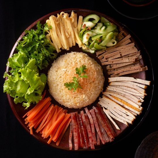 휴에 전통 쌀 / Hue Steamed Rice